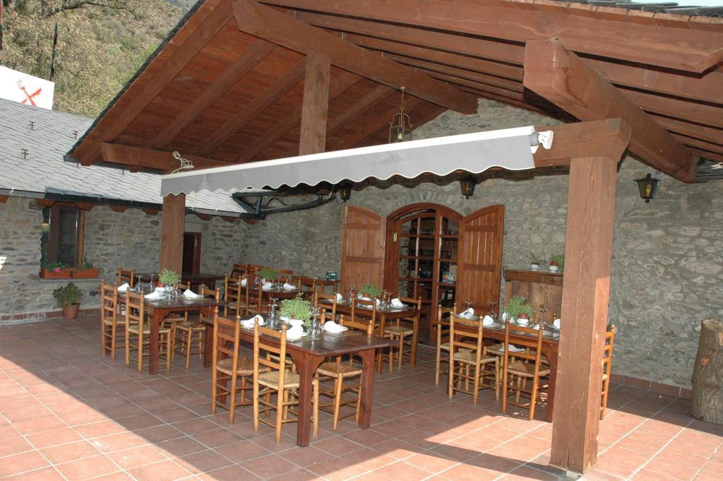 弗兰特拉简易别墅露营地 Farga de Moles 外观 照片